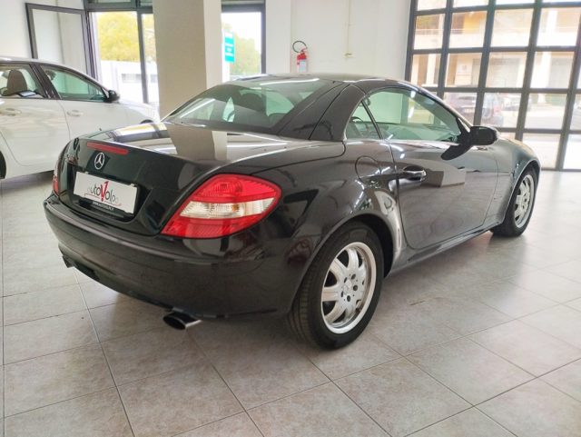 MERCEDES-BENZ SLK 200 usata 9