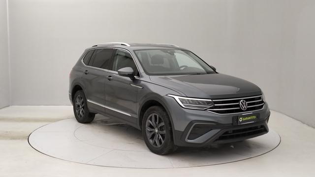 VOLKSWAGEN Tiguan Allspace usata, con Boardcomputer