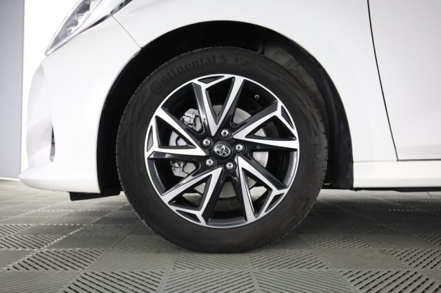 TOYOTA Yaris usata 8
