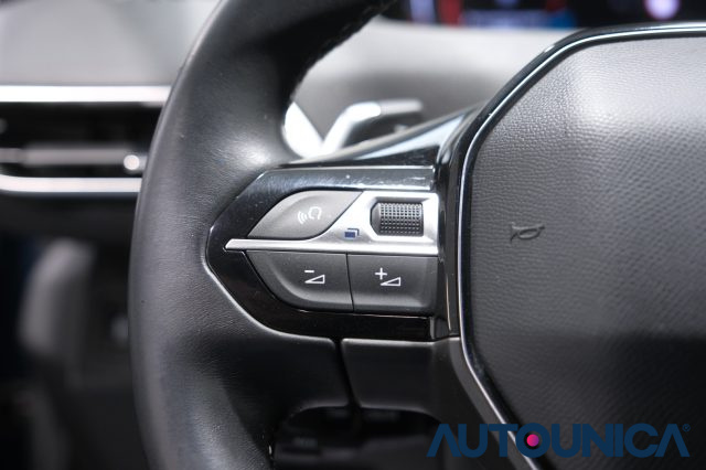 PEUGEOT 3008 usata, con Touch screen