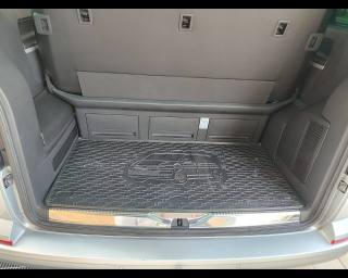 VOLKSWAGEN Multivan usata 21