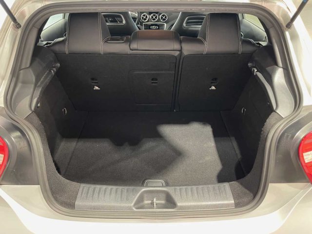 MERCEDES-BENZ A 200 usata, con Specchietti laterali elettrici