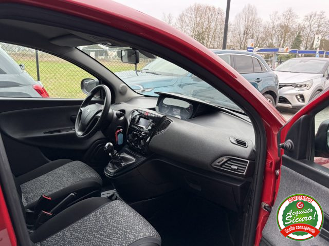 LANCIA Ypsilon usata, con Servosterzo