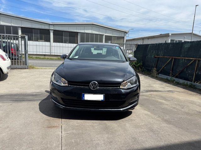 VOLKSWAGEN Golf usata, con Airbag