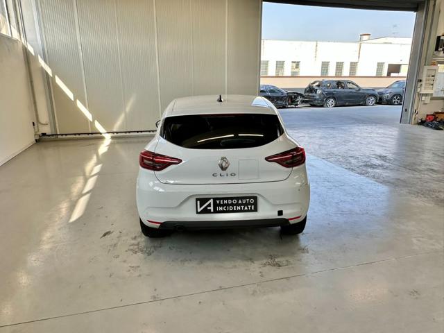 RENAULT Clio usata, con Autoradio