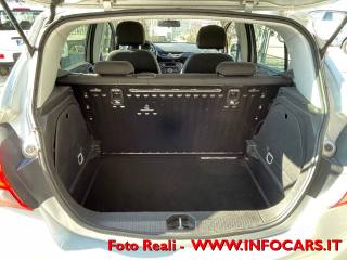 OPEL Corsa usata, con USB