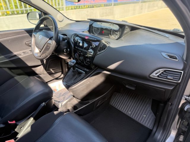 LANCIA Ypsilon usata 26