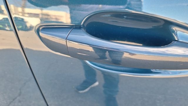 PEUGEOT 3008 usata, con Climatizzatore