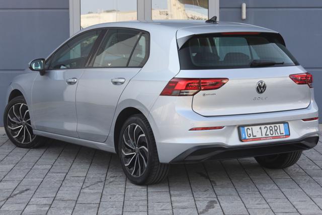 VOLKSWAGEN Golf usata, con Autoradio