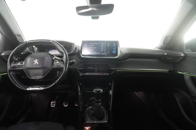 PEUGEOT 2008 usata 10