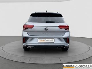 VOLKSWAGEN T-Roc usata, con Autoradio