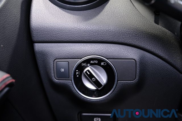 MERCEDES-BENZ CLA 220 usata, con Volante multifunzione