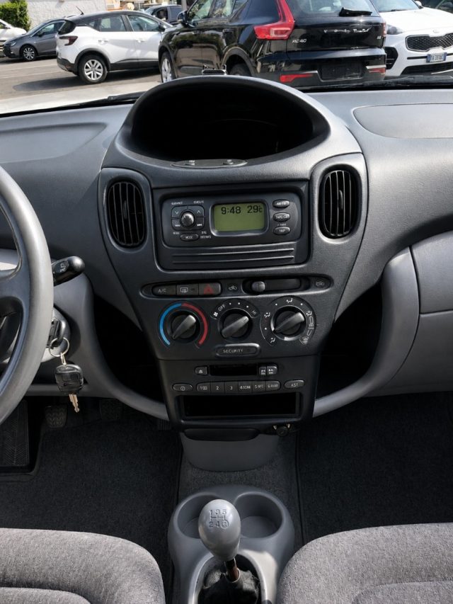TOYOTA Yaris usata, con Immobilizzatore elettronico