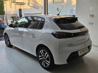 PEUGEOT 208 usata, con Autoradio