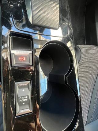 PEUGEOT 2008 usata, con Volante multifunzione