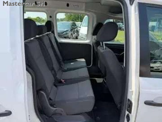 VOLKSWAGEN Caddy usata 9