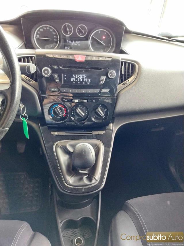 LANCIA Ypsilon usata, con Airbag testa