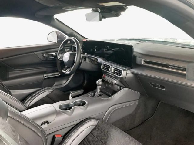 FORD Mustang usata, con ESP