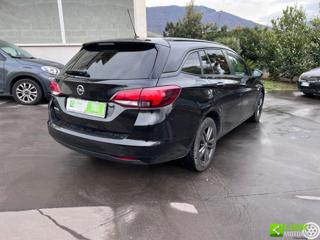 OPEL Astra usata, con Autoradio