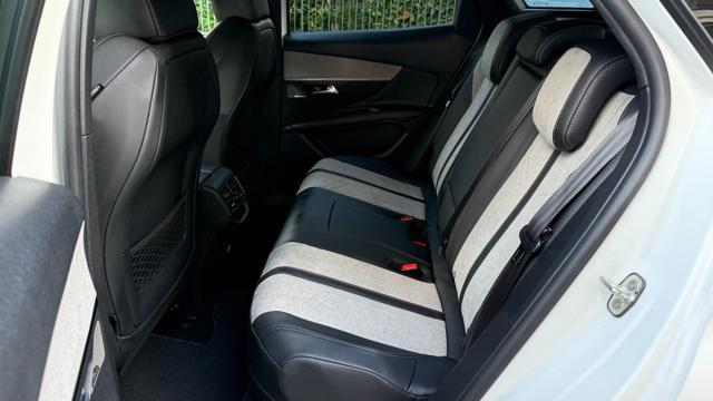 PEUGEOT 3008 usata, con Fendinebbia