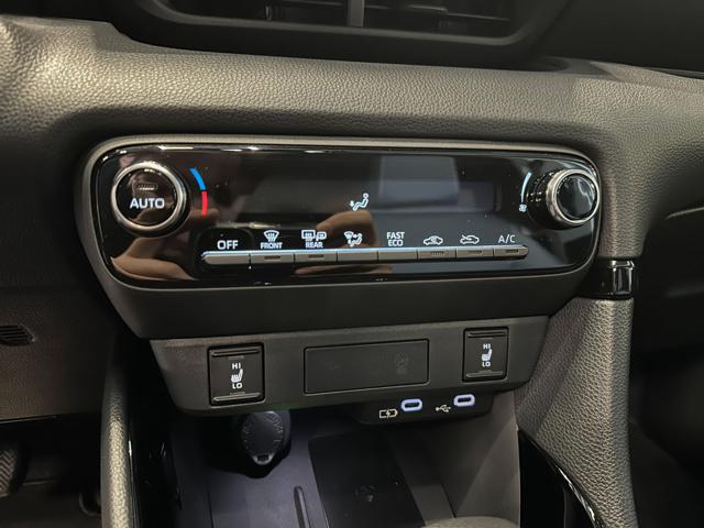 TOYOTA Yaris usata, con Cruise Control