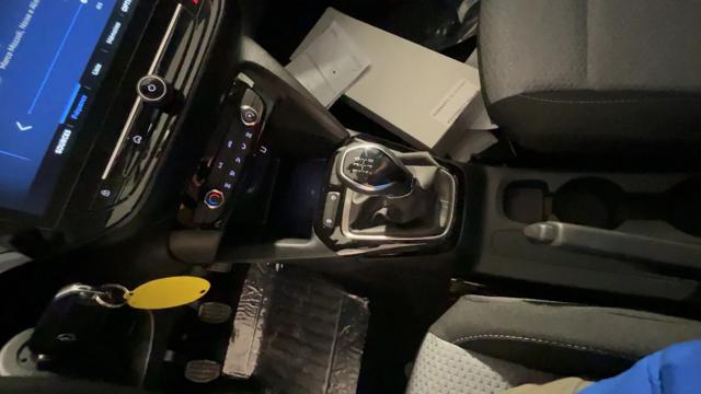OPEL Corsa usata, con Autoradio digitale