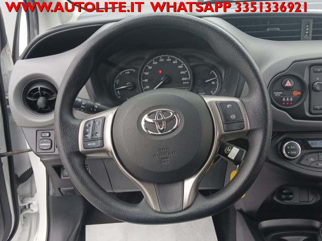 TOYOTA Yaris usata, con ESP