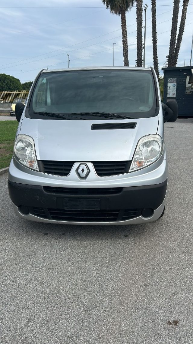 RENAULT Trafic usata, con ABS