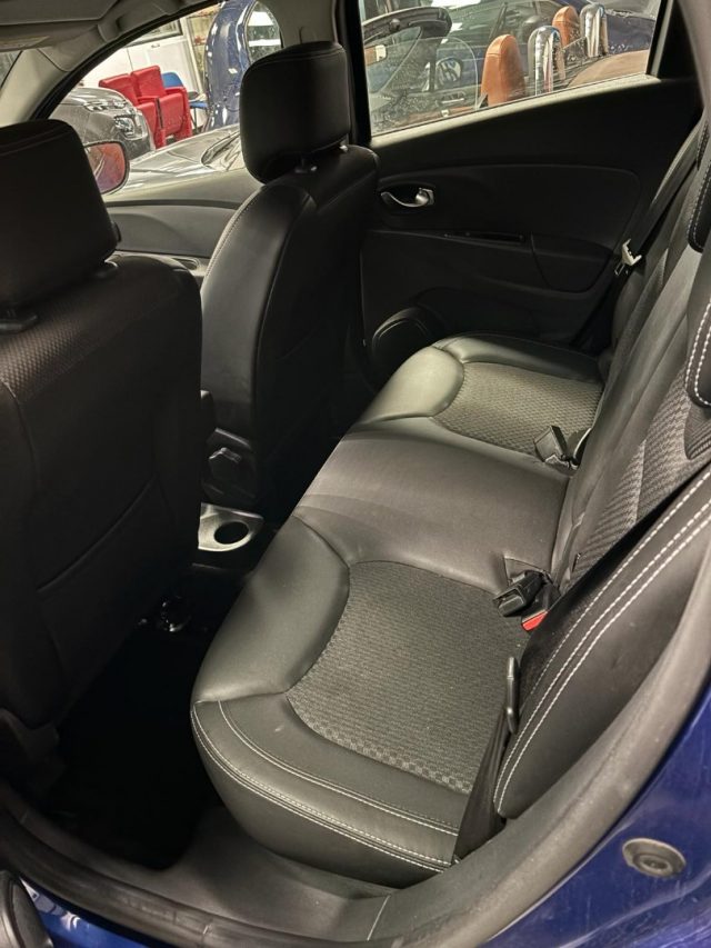 RENAULT Clio usata, con Airbag laterali