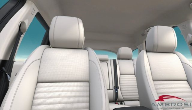 LAND ROVER Discovery Sport usata 8