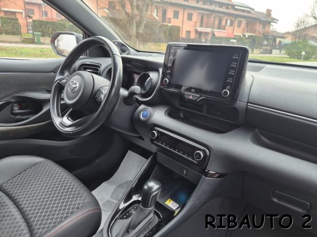 TOYOTA Yaris usata, con Boardcomputer