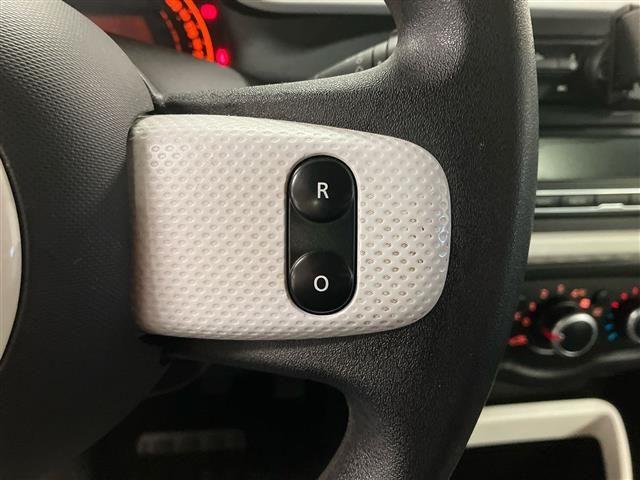 RENAULT Twingo usata 17