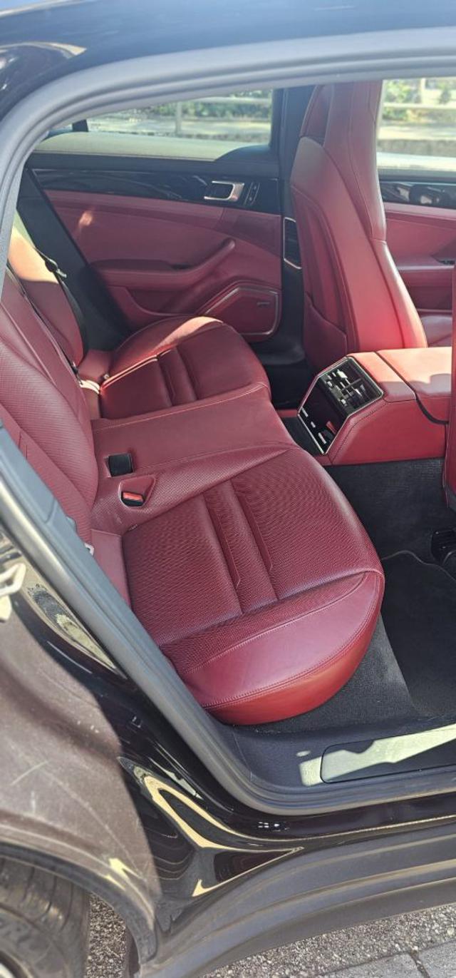 PORSCHE Panamera usata, con Volante in pelle