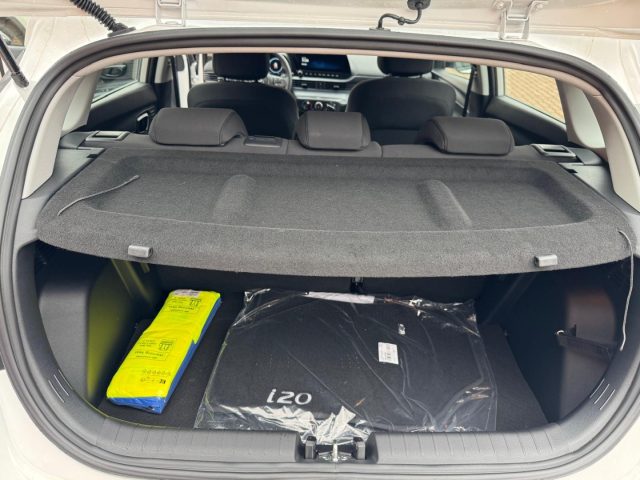 HYUNDAI i20 usata, con USB