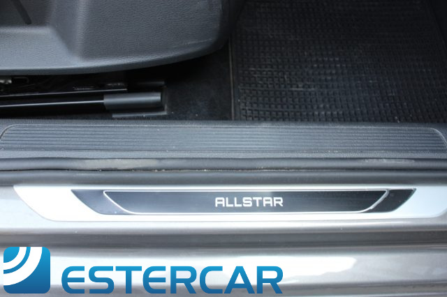 VOLKSWAGEN Golf usata, con Bracciolo