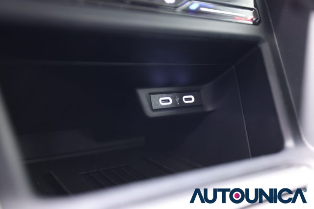 VOLKSWAGEN Polo usata, con Specchietti laterali elettrici