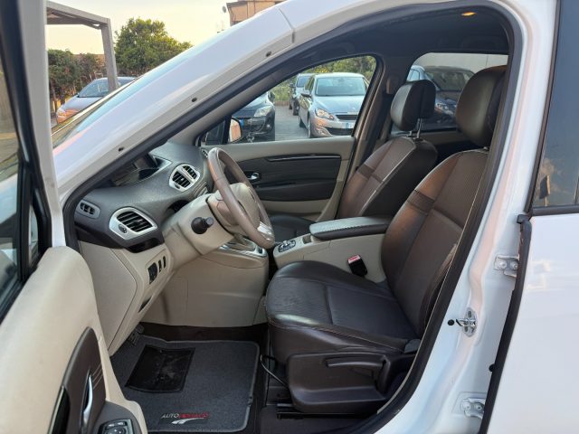 RENAULT Scenic usata, con Sistema di navigazione