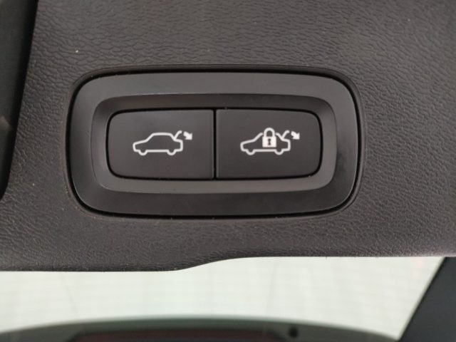 VOLVO XC60 usata, con USB