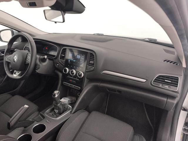 RENAULT Megane usata, con Sensori di parcheggio posteriori