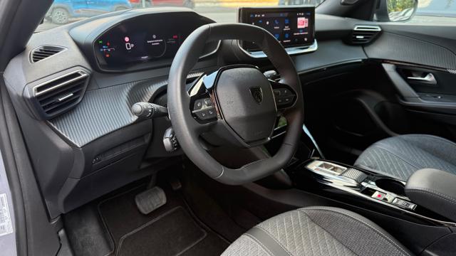 PEUGEOT 2008 usata, con Vetri oscurati