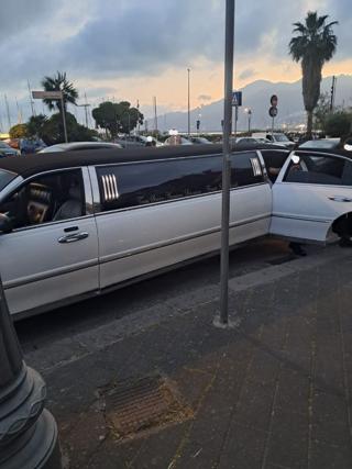 LINCOLN Town Car usata, con Alzacristalli elettrici