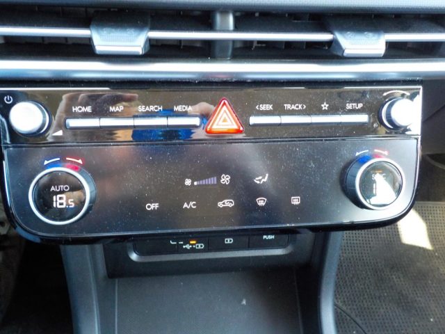 HYUNDAI Tucson usata, con Sensori di parcheggio anteriori