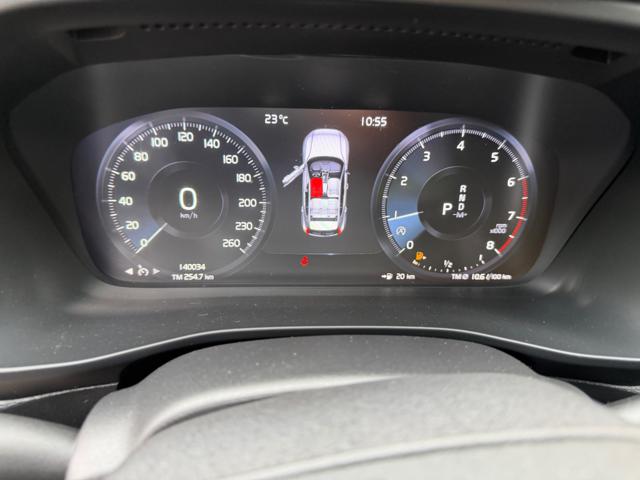 VOLVO XC40 usata, con Autoradio