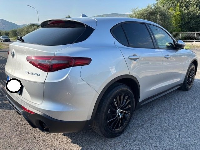 ALFA ROMEO Stelvio usata, con Autoradio