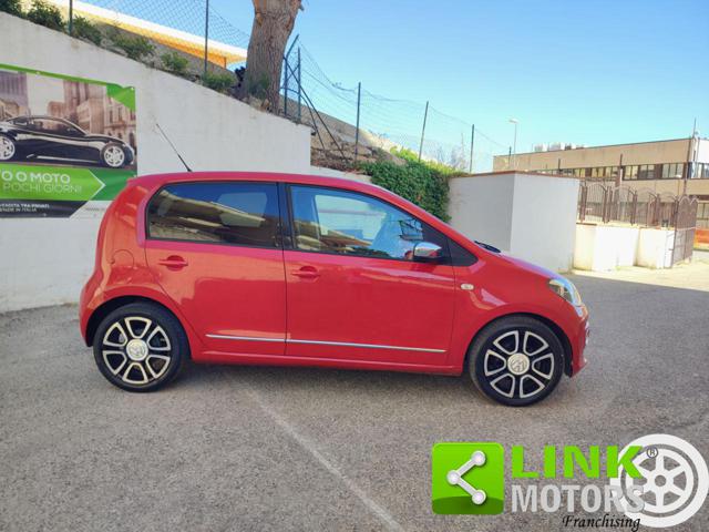 VOLKSWAGEN up! usata, con Chiusura centralizzata