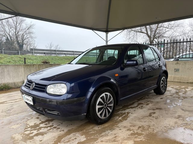 VOLKSWAGEN Golf usata, con ABS