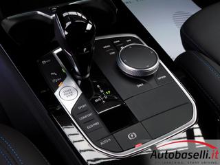 BMW 218 usata, con Autoradio