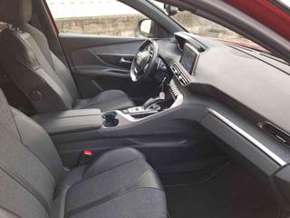 PEUGEOT 3008 usata, con Sensori di parcheggio anteriori