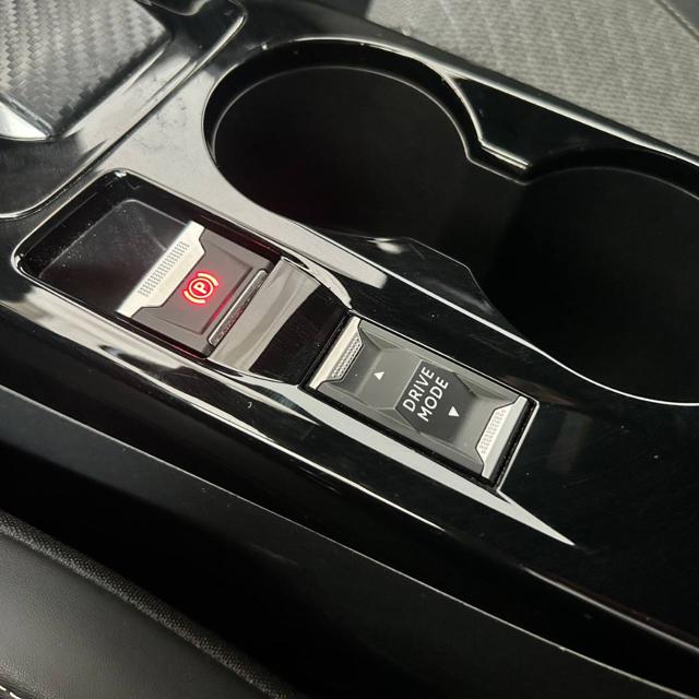 PEUGEOT 2008 usata, con Controllo vocale