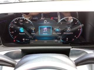 MERCEDES-BENZ GLB 200 usata, con USB